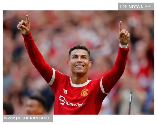 C罗在社交媒体发声回应争议事件表达立场引发球迷广泛关注